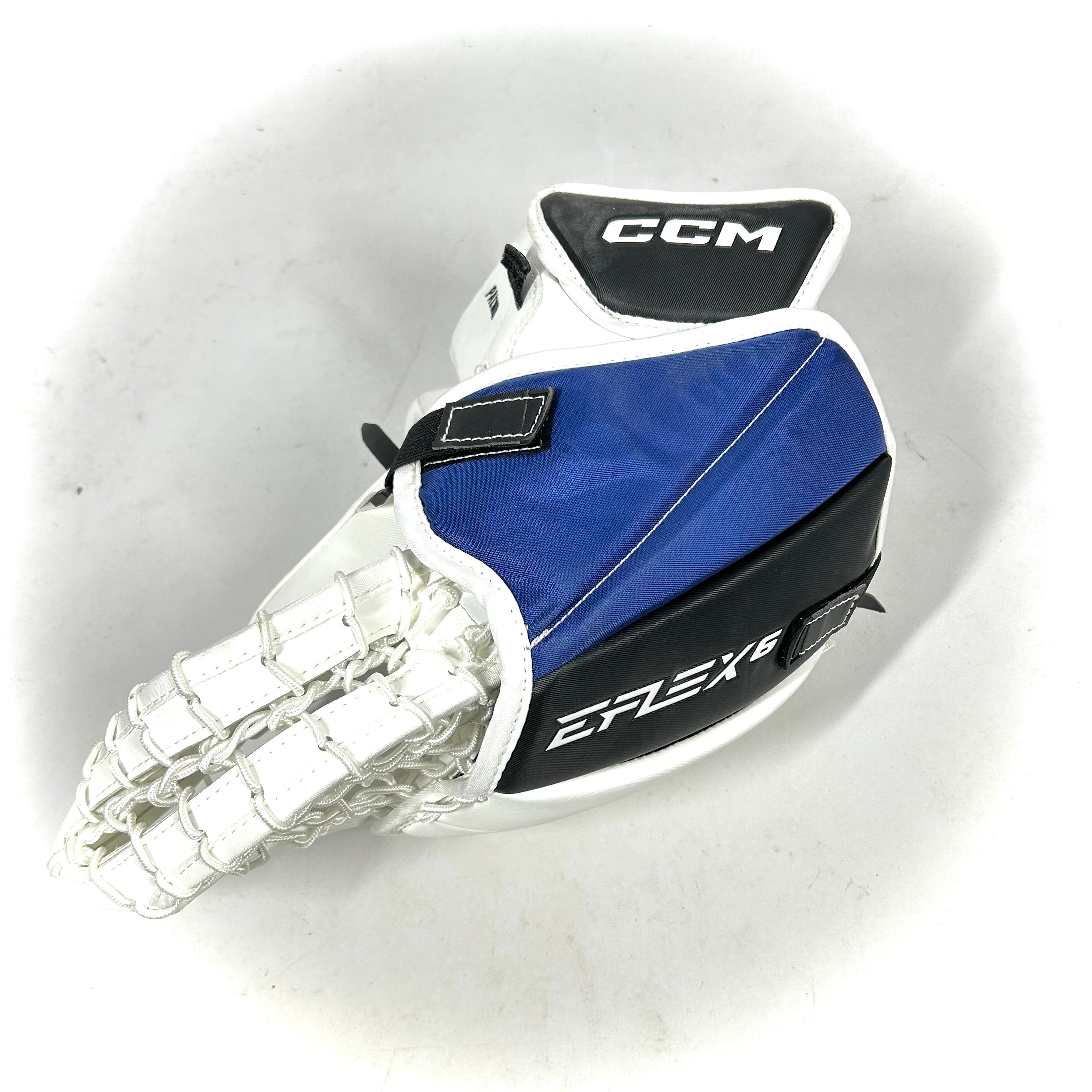 CCM Extreme Flex 6 - Gant de gardien de but Pro Stock (blanc/bleu/noir)